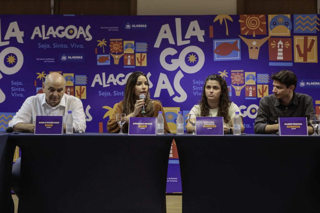 Alagoas e Azul Viagens anunciam 27 voos semanais de 17 cidades durante o verão Alagoas e Azul Viagens anunciam 27 voos semanais de 17 cidades durante o verão