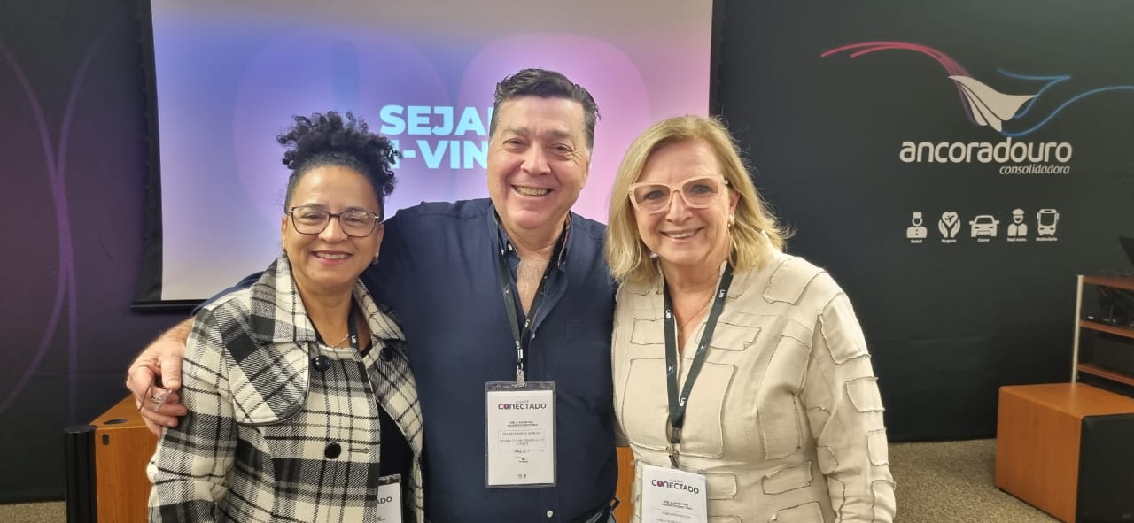 Mary Lemos, da Mary Lemos Turismo (Itu), Pedro Moron, da Mundo Collor (Sorocaba) e Vera Françoso, da Vera Françoso Turismo (Americana) Mary Lemos, da Mary Lemos Turismo (Itu), Pedro Moron, da Mundo Collor (Sorocaba) e Vera Françoso, da Vera Françoso Turismo (Americana)