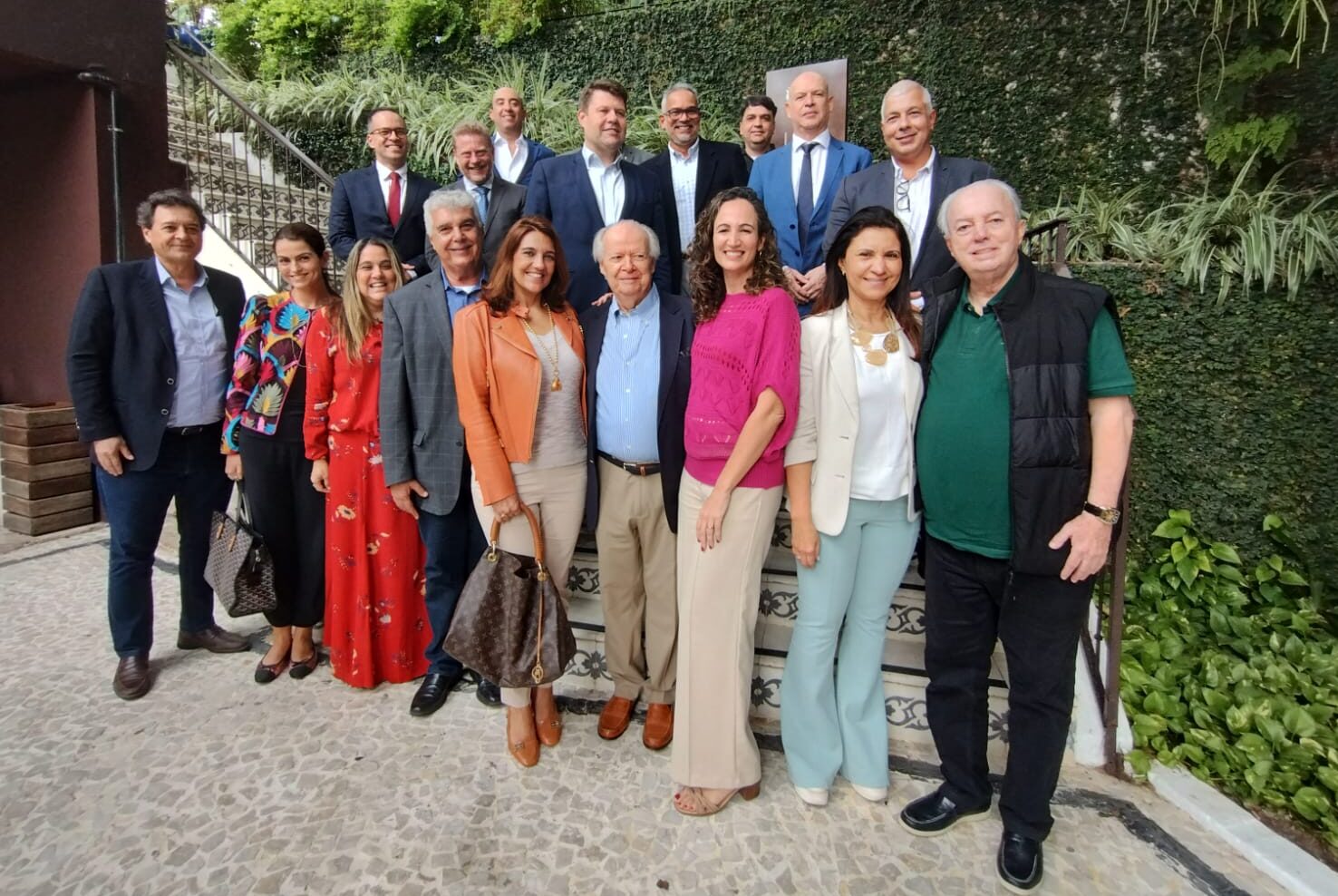 Fórum dos hotéis 5 estrelas do RJ debate segurança pública e promoção em 2023 1 ALMOCO 5 ESTRELAS FOTO 1 JULH 23 e1689176658299 Fórum dos hotéis 5 estrelas do RJ debate segurança pública e promoção em 2023