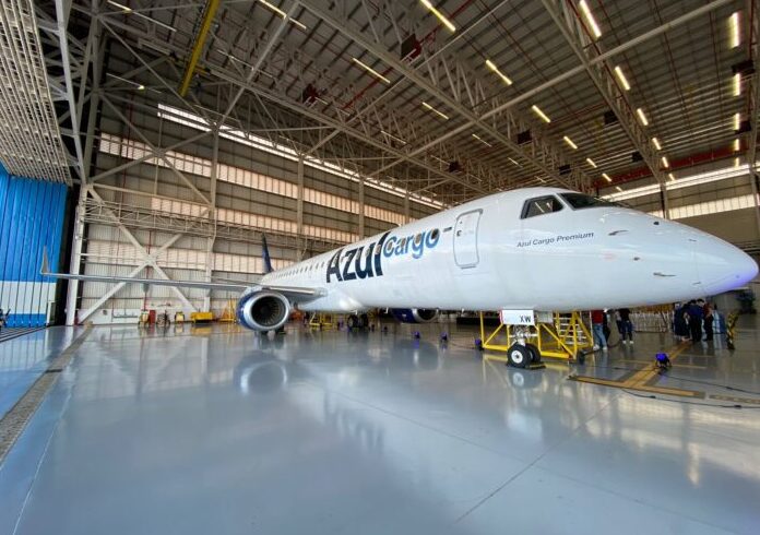 Azul Cargo e Zurich Airport Brasil assinam acordo de expansão do terminal de cargas em Vitória 1 Aeronave Classe F 2 e1688677561855 Azul Cargo e Zurich Airport Brasil assinam acordo de expansão do terminal de cargas em Vitória