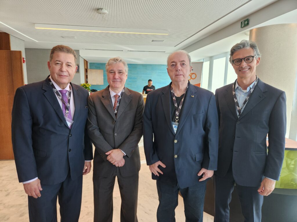 Alexandre Sampaio, CNC, Luiz Strauss , presidente AbavRJ, Nilo Sérgio, SeturRJ, e Marco Ferraz, presda Clia Brasil