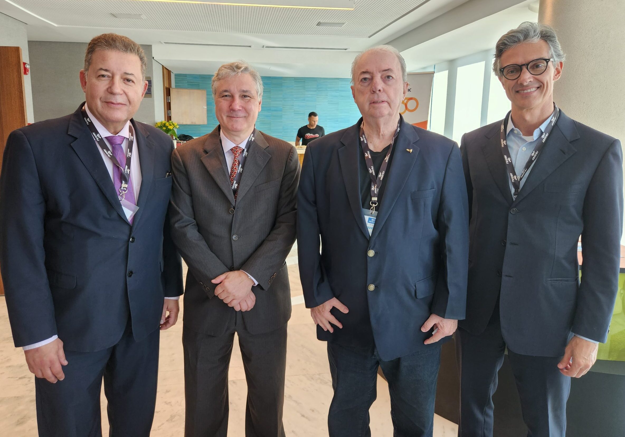 Alexandre Sampaio, presidente da FBHA, Luiz Strauss, presidente da Abav-RJ, Nilo Sergio Felix, da Setur-RJ, e Marco Ferraz, presidente da Clia Brasil  