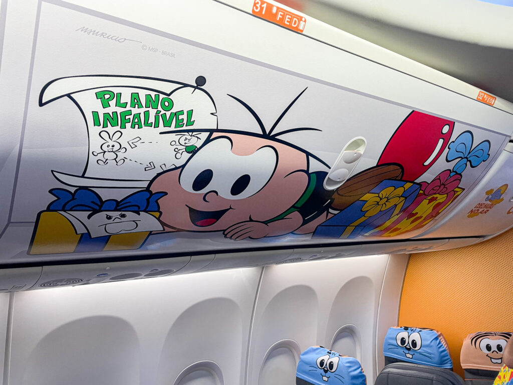 Arte do Cebolinha na aeronave da Gol