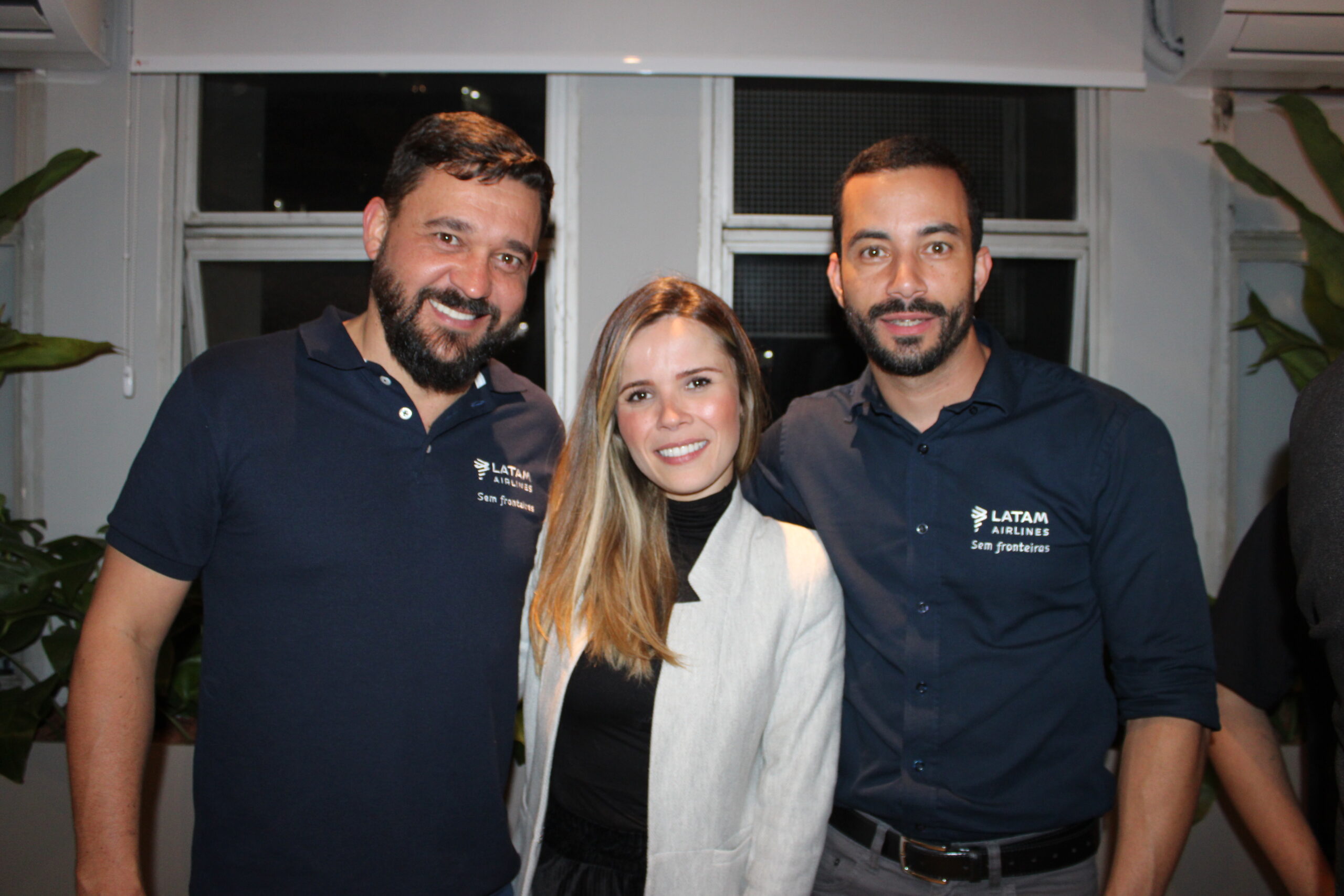 Daniel de Almeida, Bruna Freitas e Rafael Diogo, da Latam Daniel de Almeida, Bruna Freitas e Rafael Diogo, da Latam