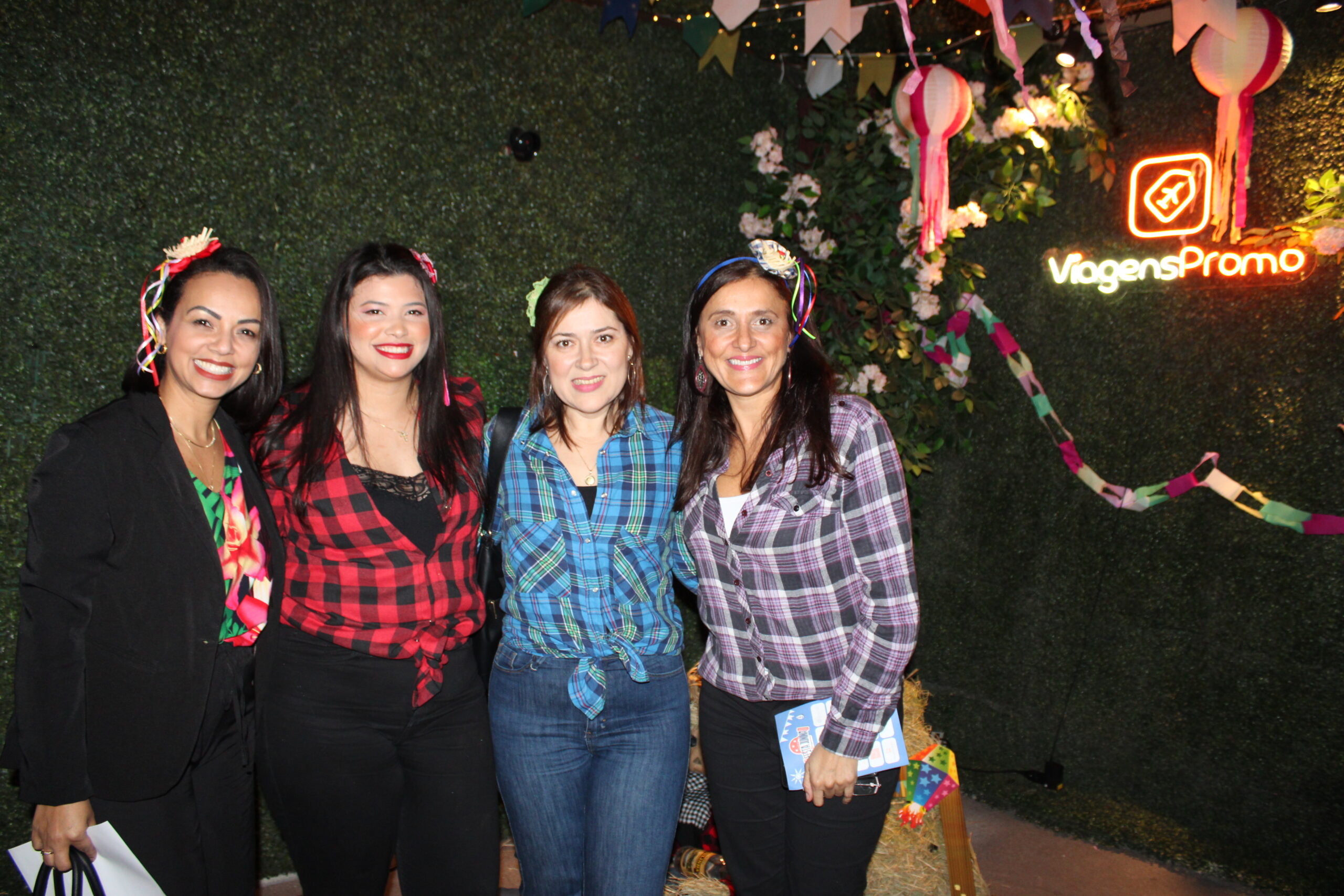 Elaine Bonke, Hercilia Val, Regina Ferreira e Adriana Lima, da RCD Viagens Elaine Bonke, Hercilia Val, Regina Ferreira e Adriana Lima, da RCD Viagens
