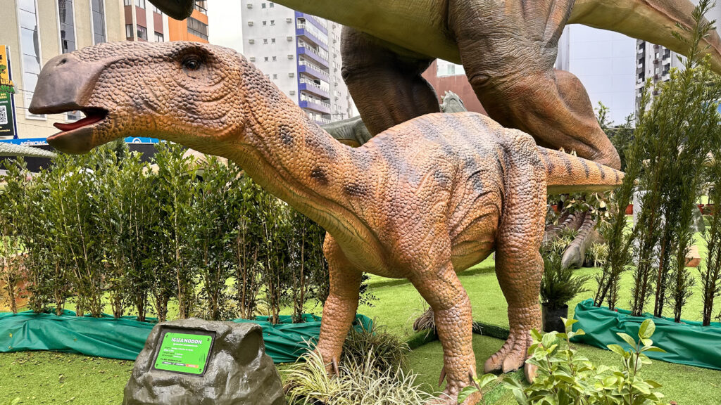 Iguanodon Aventura Jurássica: a partir deste sábado, ‘spoiler’ da atração com mais de 40 dinossauros