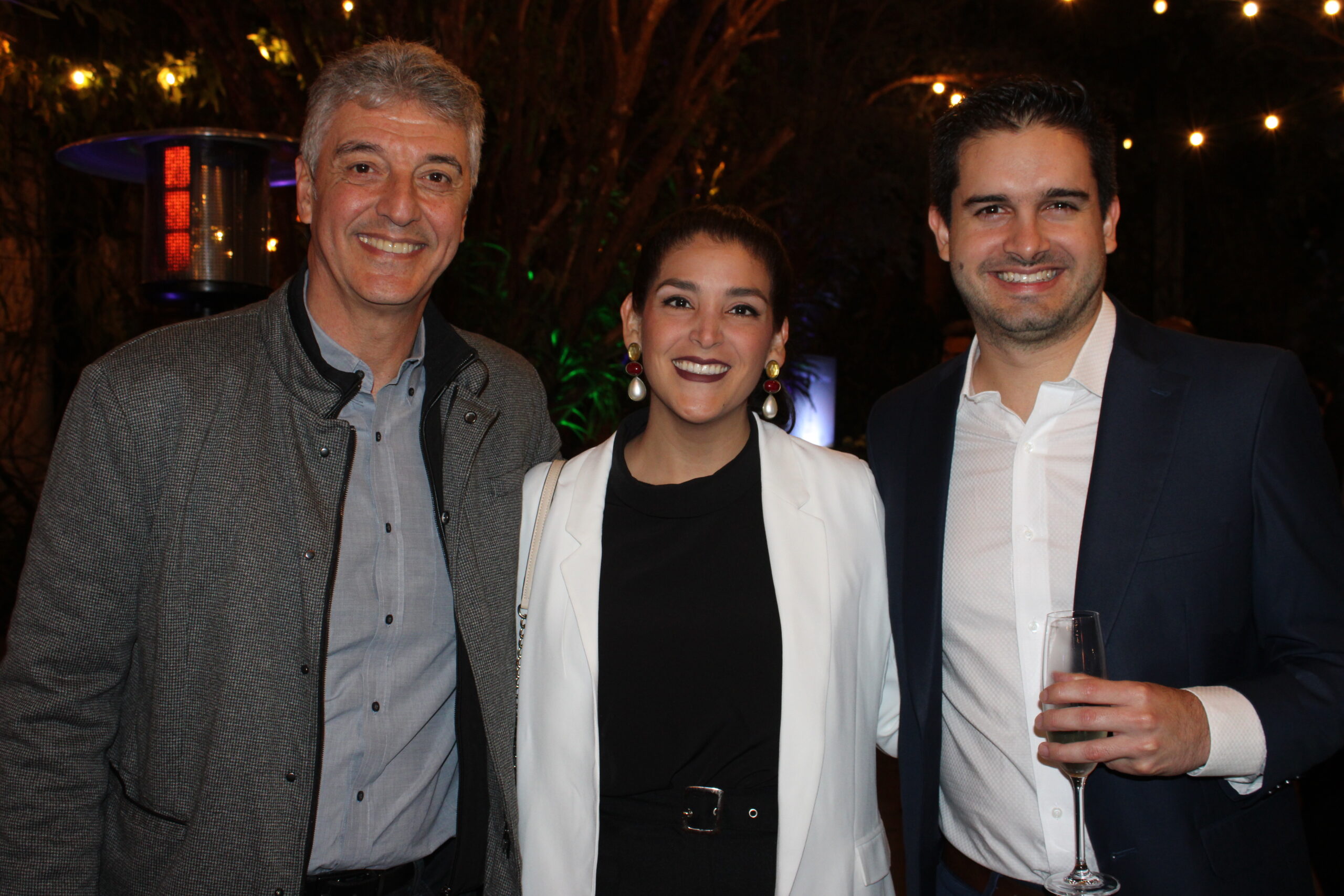 Ivan Sakr, Maria Alejandra Santillan e Sebastian Fernandez, da SKY Ivan Sakr, Maria Alejandra Santillan e Sebastian Fernandez, da SKY
