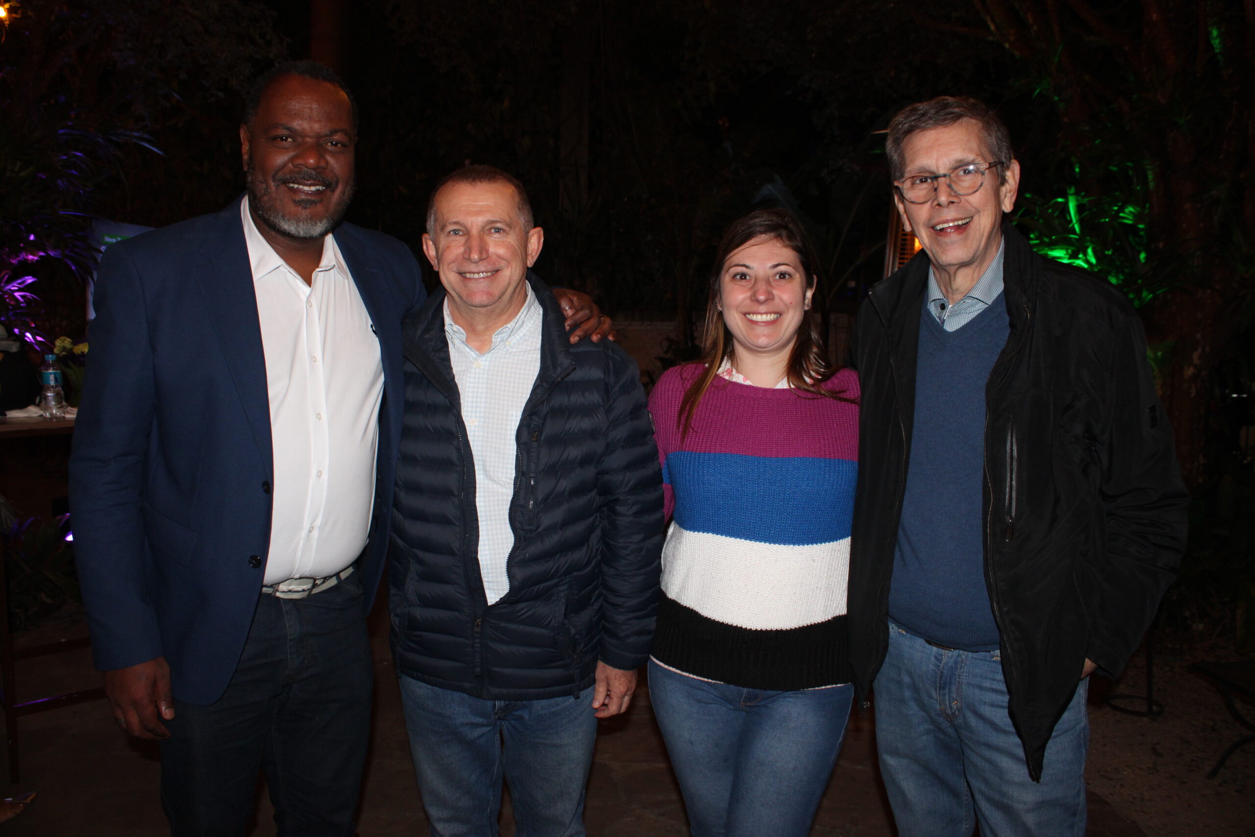 Jackson Soares, da BeFly, Luis Quaggio, da Ancoradouro, Soraya Romano, da Ancoradouro, e Cassio Oliveira, da Sakura Jackson Soares, da BeFly, Luis Quaggio, da Ancoradouro, Soraya Romano, da Ancoradouro, e Cassio Oliveira, da Sakura