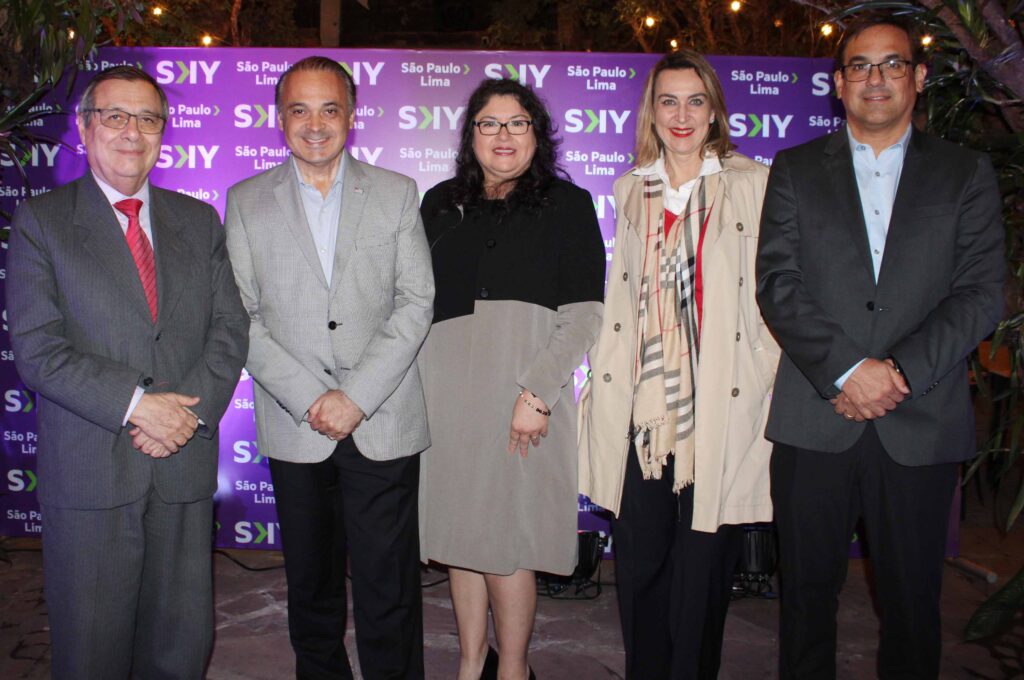 Luis Armando, Cônsul do Peru em SP, Roberto de Lucena, secretário de Turismo de SP, Milagros Ochoa, da Promperú, Luciane Leite, da Setur-SP, e Jose Vargas, da SKY Luis Armando, Cônsul do Peru em SP, Roberto de Lucena, secretário de Turismo de SP, Milagros Ochoa, da Promperú, Luciane Leite, da Setur-SP, e Jose Vargas, da SKY