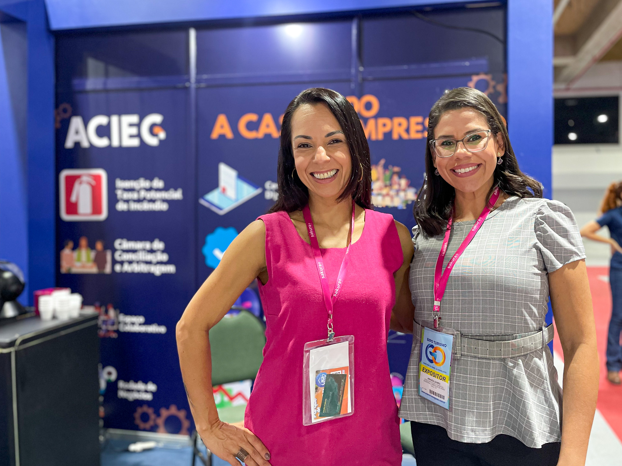 Marina Anderes e Amanda Gomes, da Acieg Marina Anderes e Amanda Gomes, da Acieg