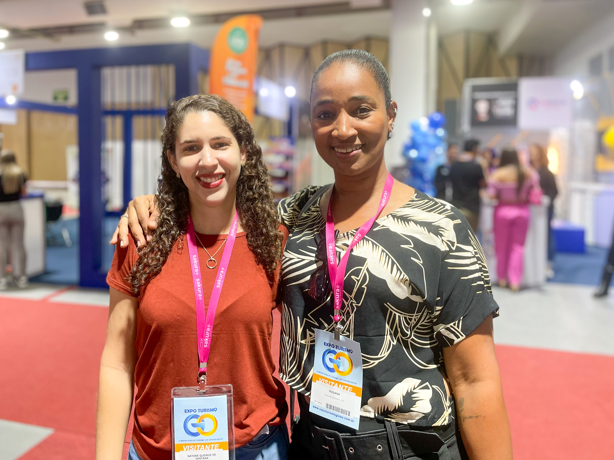 Nayana Santana e Rosane Nogueira, visitantes da Expo Turismo Goiás Nayana Santana e Rosane Nogueira, visitantes da Expo Turismo Goiás