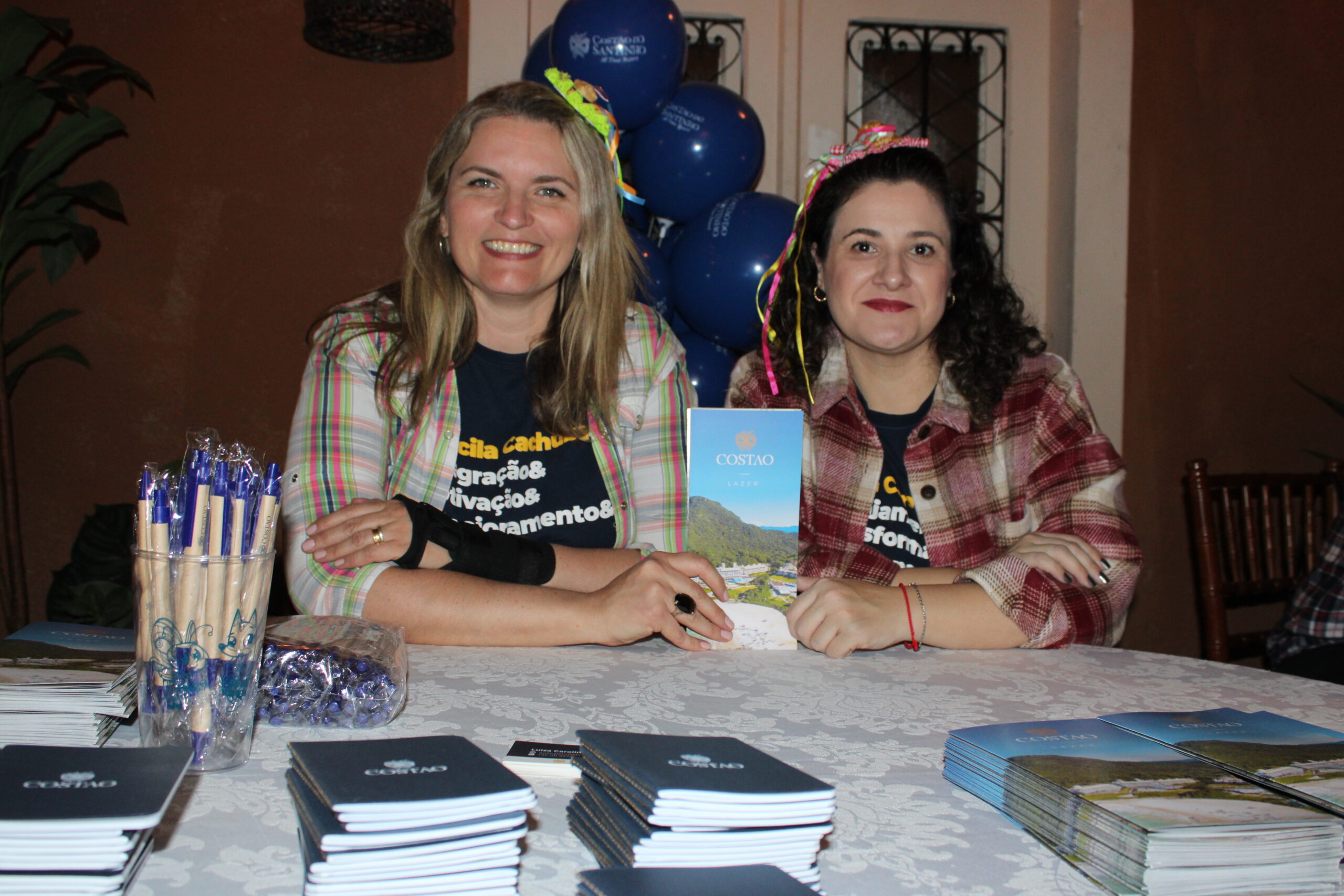 Priscila Cachuba e Luiza Perobelli, do Costão do Santinho Priscila Cachuba e Luiza Perobelli, do Costão do Santinho
