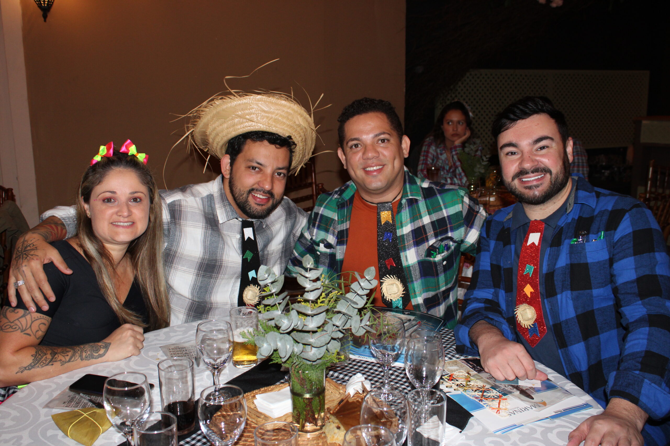 Rachel Donato, Rafael Melo, Gleidson Teles e Cristiano Dias, da Grow Viagens Rachel Donato, Rafael Melo, Gleidson Teles e Cristiano Dias, da Grow Viagens