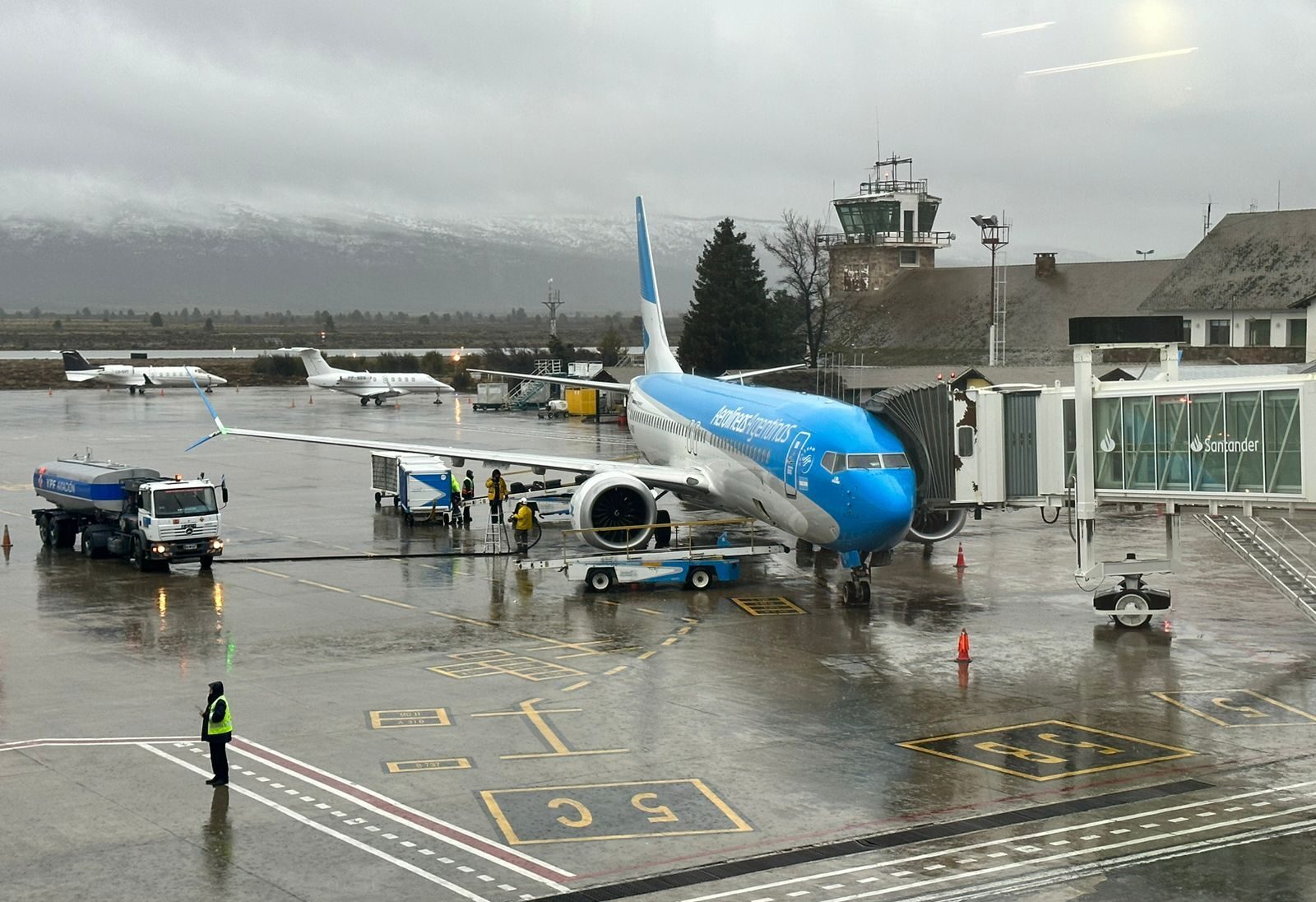Pool de Agaxtur, BeFly e Diversa Turismo começa a receber passageiros em Bariloche 2 WhatsApp Image 2023 07 04 at 7.56.44 AM e1688475522460 Pool de Agaxtur, BeFly e Diversa Turismo começa a receber passageiros em Bariloche