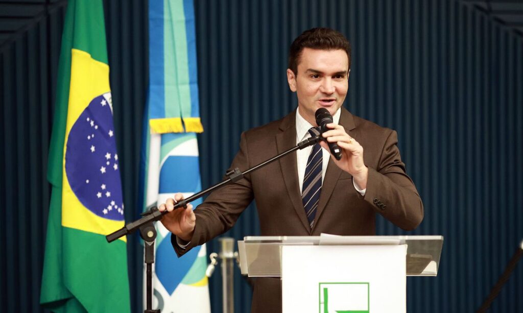 Pública. Dep. Celso Sabino, ministro do Turismo (MyKe Sena/Câmara dos Deputados)