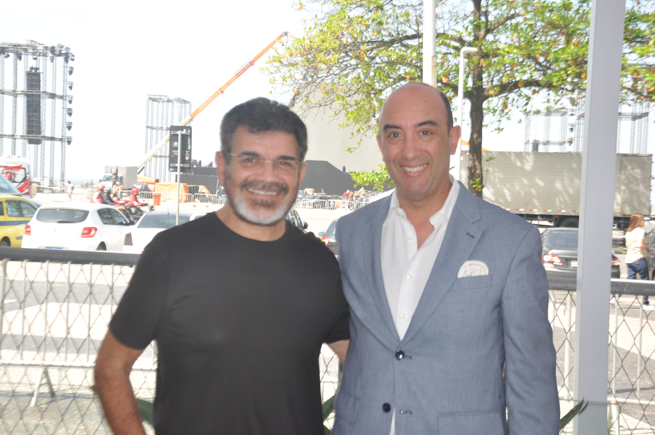 Abel Gomes, diretor geral do Show do Século, e Ulisses Marreiros, gerente geral do Copacabana Palace Abel Gomes, diretor geral do Show do Século, e Ulisses Marreiros, gerente geral do Copacabana Palace