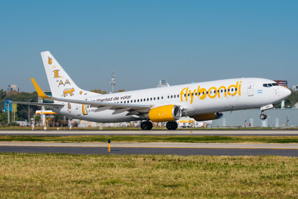 Aeronave Flybondi Divulgacao Flybondi permitirá que bilhetes aéreos possam ser revendidos entre passageiros