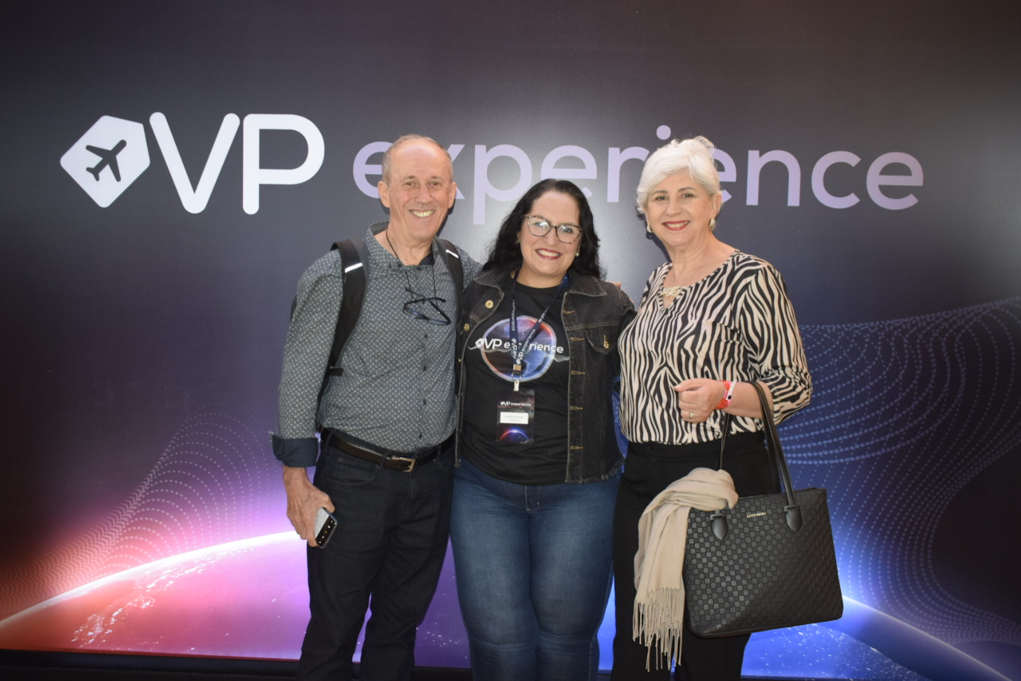 Sheila Morales, da ViagensPromo, com Alcides Corazza e Ana Corazza, da Corazza Viagens Sheila Morales, da ViagensPromo, com Alcides Corazza e Ana Corazza, da Corazza Viagens