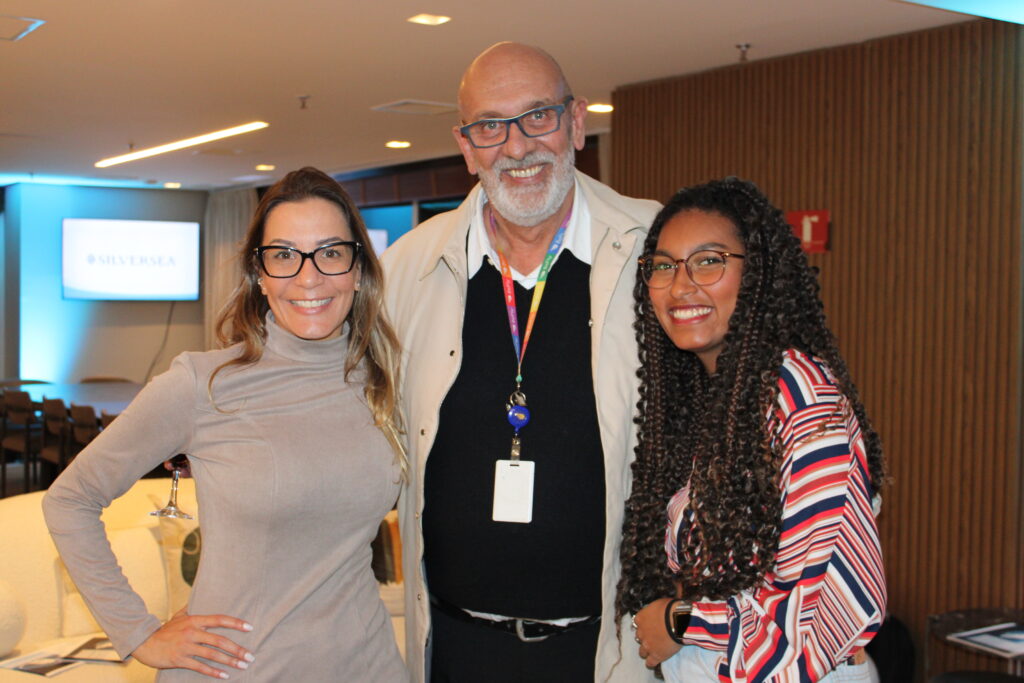 Andrea Panisset, da BeFly, Marco Lourenço, diretor da Queensberry, e Ketley Paixão, da BeFly