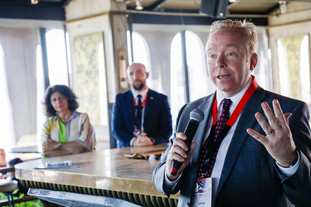 EUA estão fazendo o que podem para reduzir demora na emissão de vistos, diz Cônsul Geral 1 David Hodge Consul Geral dos EUA em Sao Paulo EUA estão fazendo o que podem para reduzir demora na emissão de vistos, diz Cônsul Geral