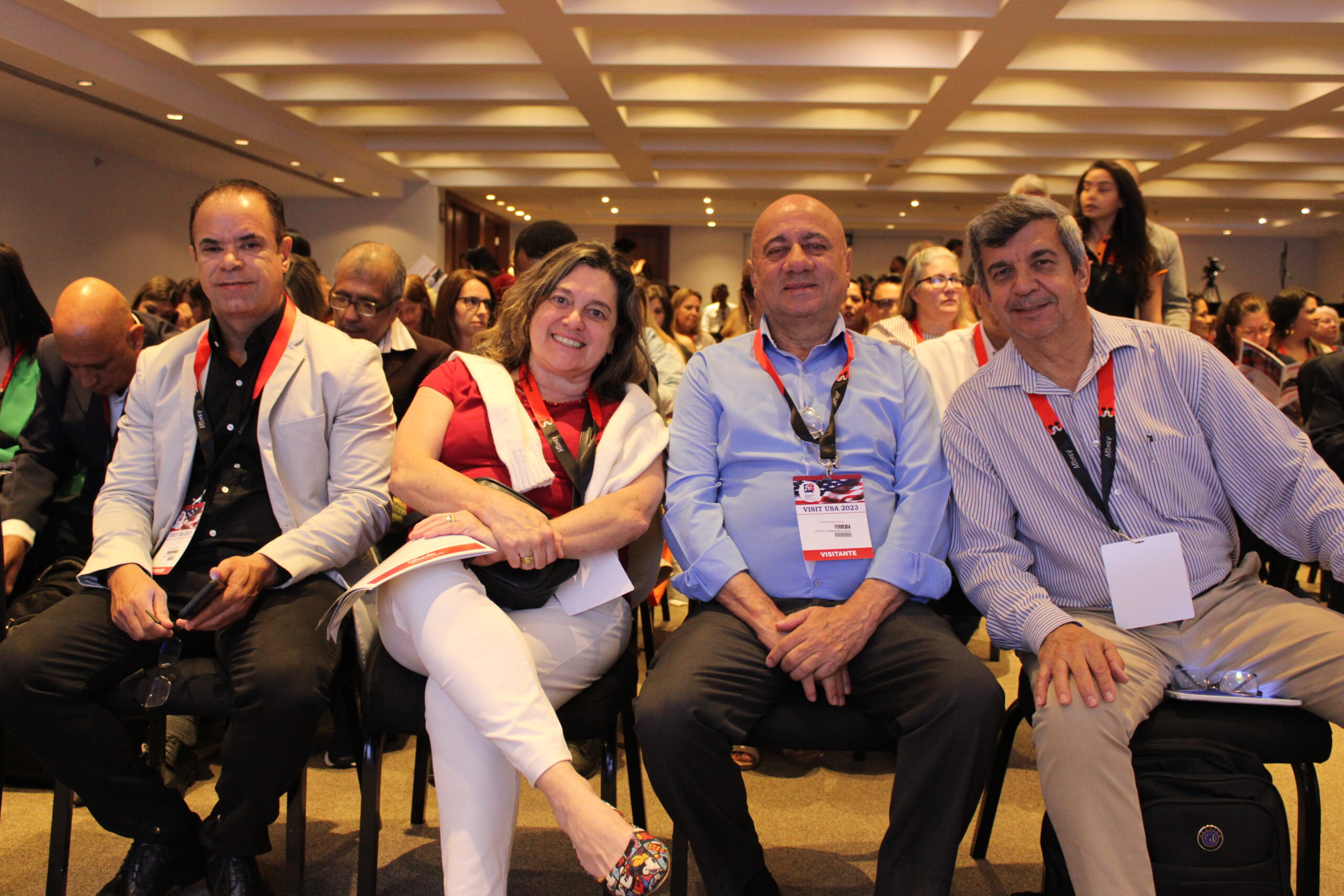 Denilson Borges, da Denitur Viagens, Solange Oliveira e José Ferreira, da Lozango International, e Ezequias Ferré, da Ferré Turismo