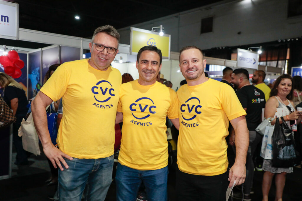 Douglas Silva, Rogério Mendes, e Mateus Silva, da CVC Corp