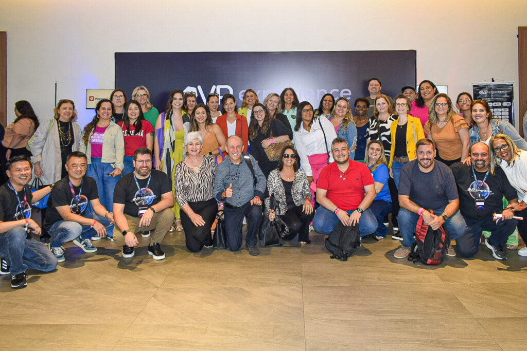 Equipe da ViagensPromo e agentes de viagens no VP Experience