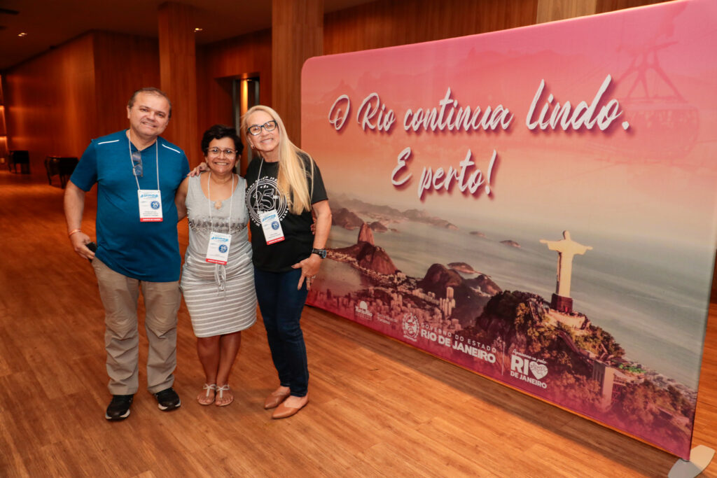 Francivaldo Nogueira e Ildete Nogueira, da Ildete Santos Turismo, e Vera Lessa, da Lessas’Tour e Viagens