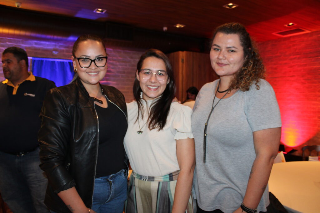 Tamires Freitas, Carla Trombini e Carina Mendes, da Smiles Viagens