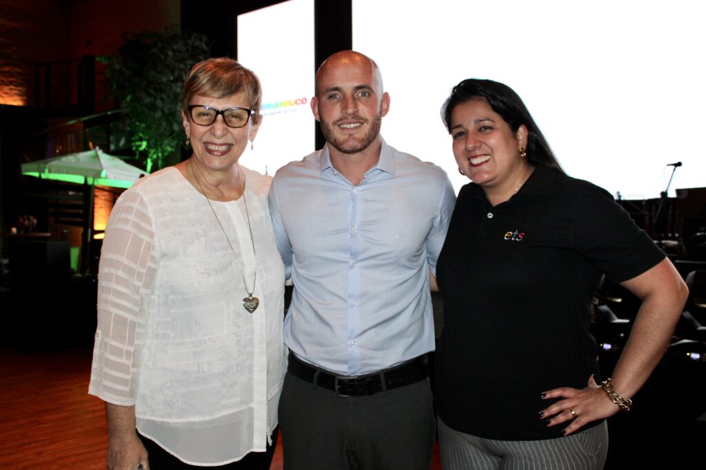 Marcos Pessuto, da FRT, com Bárbara Picolo e Heloísa Fernandes, da ETS