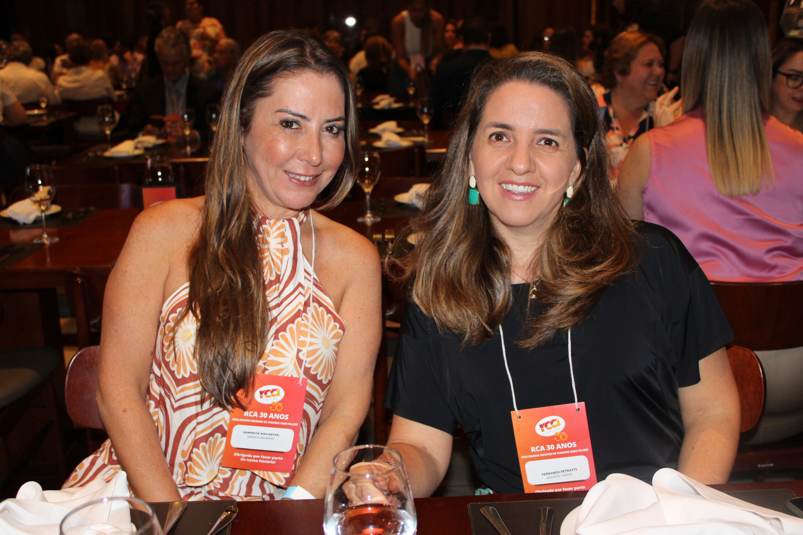Samanta Magarian, e Fernanda Petratti, da Requinte Turismo Samanta Magarian, e Fernanda Petratti, da Requinte Turismo