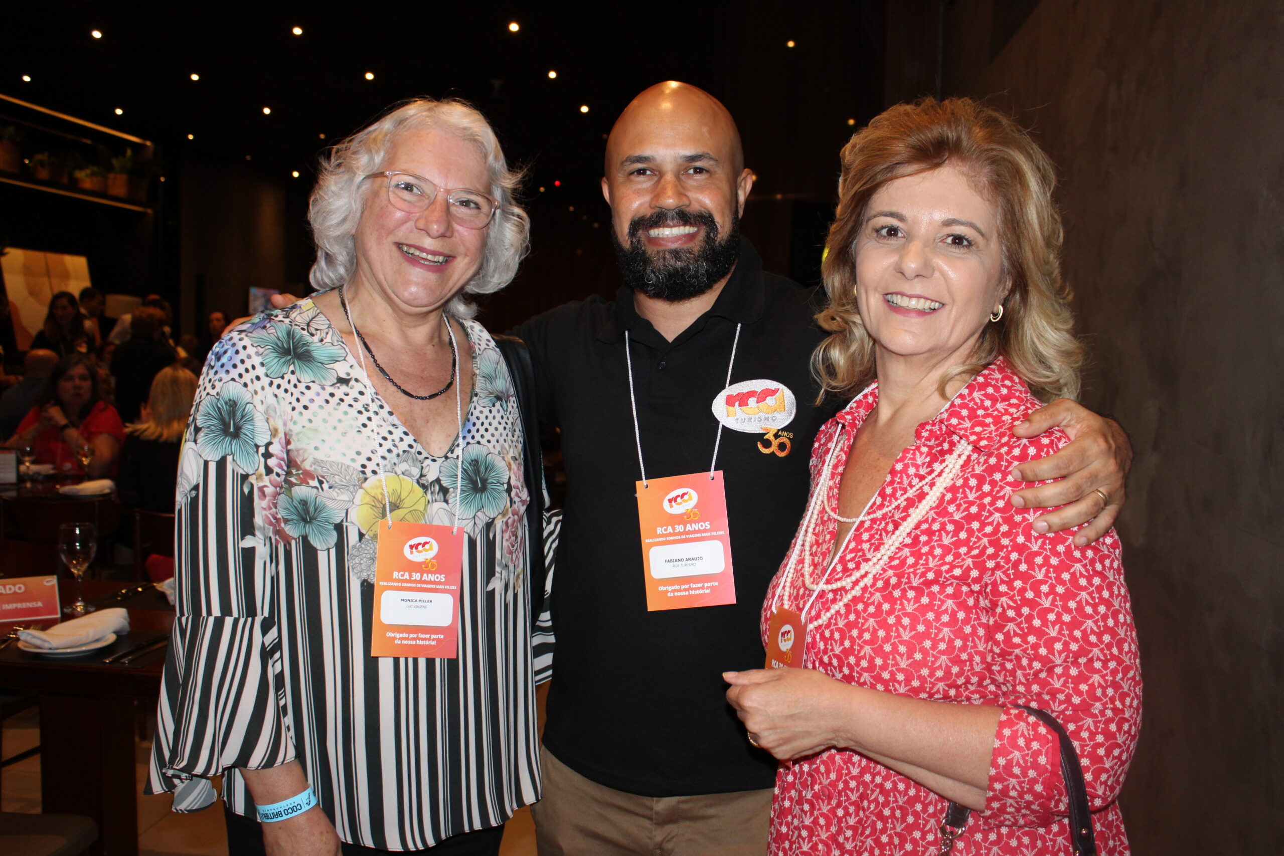 Monica Piller, da LHC Viagens, Fabiano Araujo, da RCA, e Lucia Couto, da LHC Viagens Monica Piller, da LHC Viagens, Fabiano Araujo, da RCA, e Lucia Couto, da LHC Viagens
