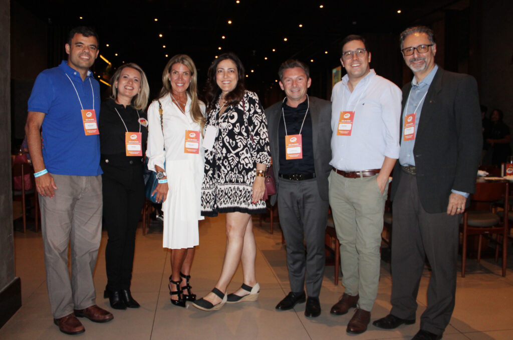 Renato Gonçalves, da Universal, Vera Kiste, da RCA, Fabiana Tourinho, da Kaluah, Gabriella Cavalheiro, da Universal, Sergio Guanais, da Hertz, Martin Diniz, da Universal, e Maurício Alexandre, da Invest Partner