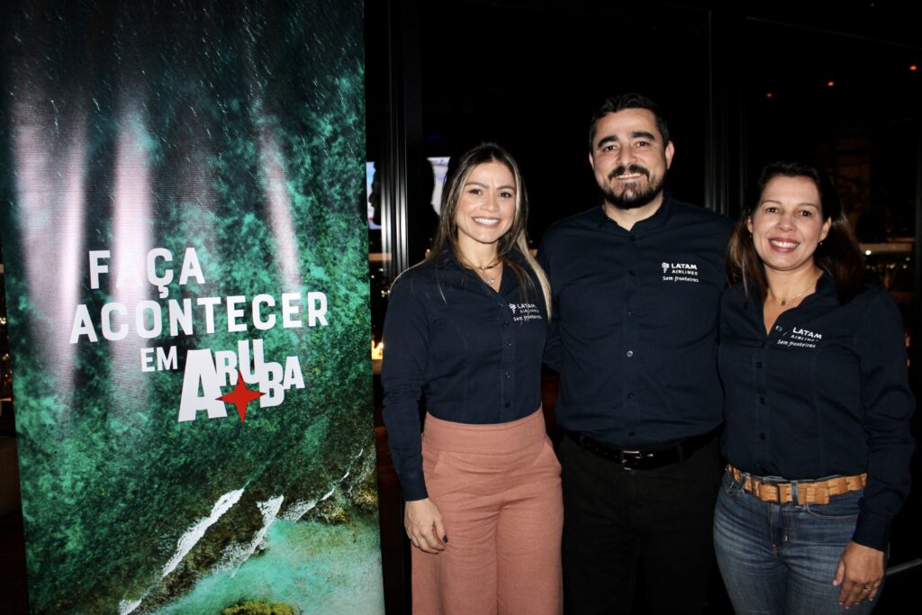 Alessandra Bocchile, Tiago Ferreira e Bianca Schimpl, da Latam