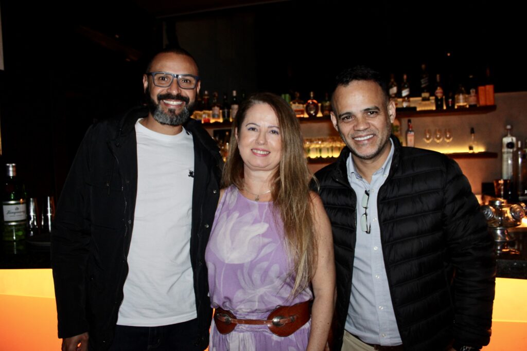 Alessandro Copiva, da TTW Group, Márcia Peixoto, do Aruba CVB, e Marcelo Lopes, da Diversa