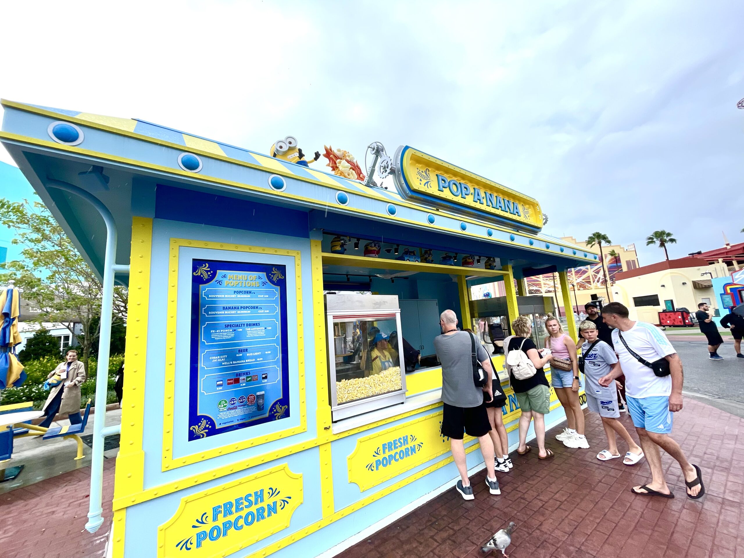 Pop-A-NANA, quiosque de pipocas saborizadas de banana Pop-A-NANA, quiosque de pipocas saborizadas de banana