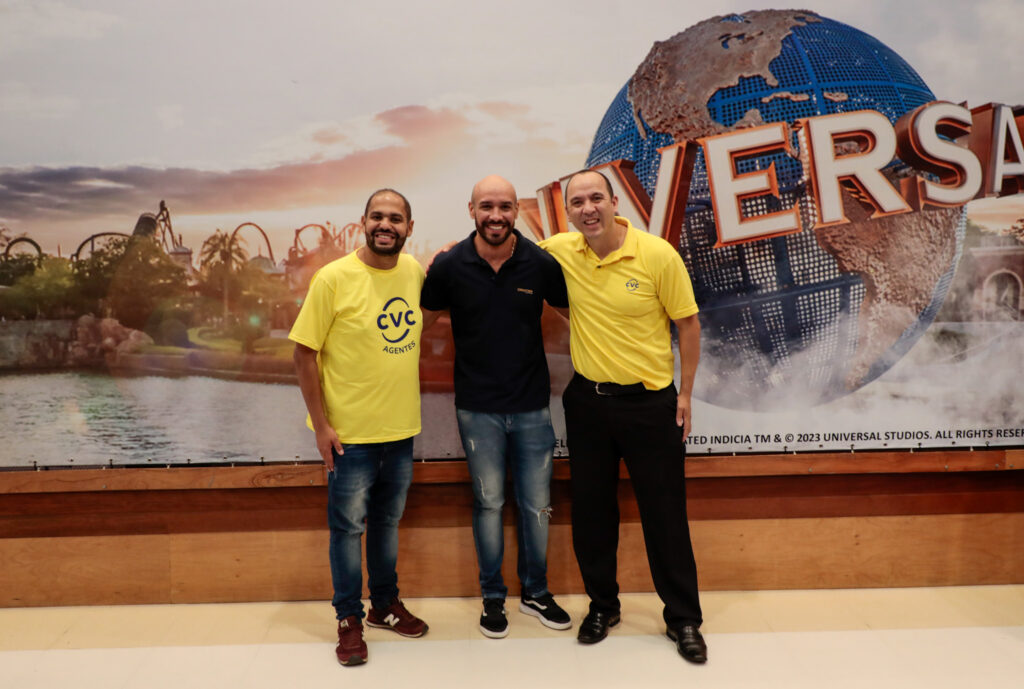 José Rafael Vieira, Reynaldo Santo, da CVC Corp, e Daniel Costa, da Orinter