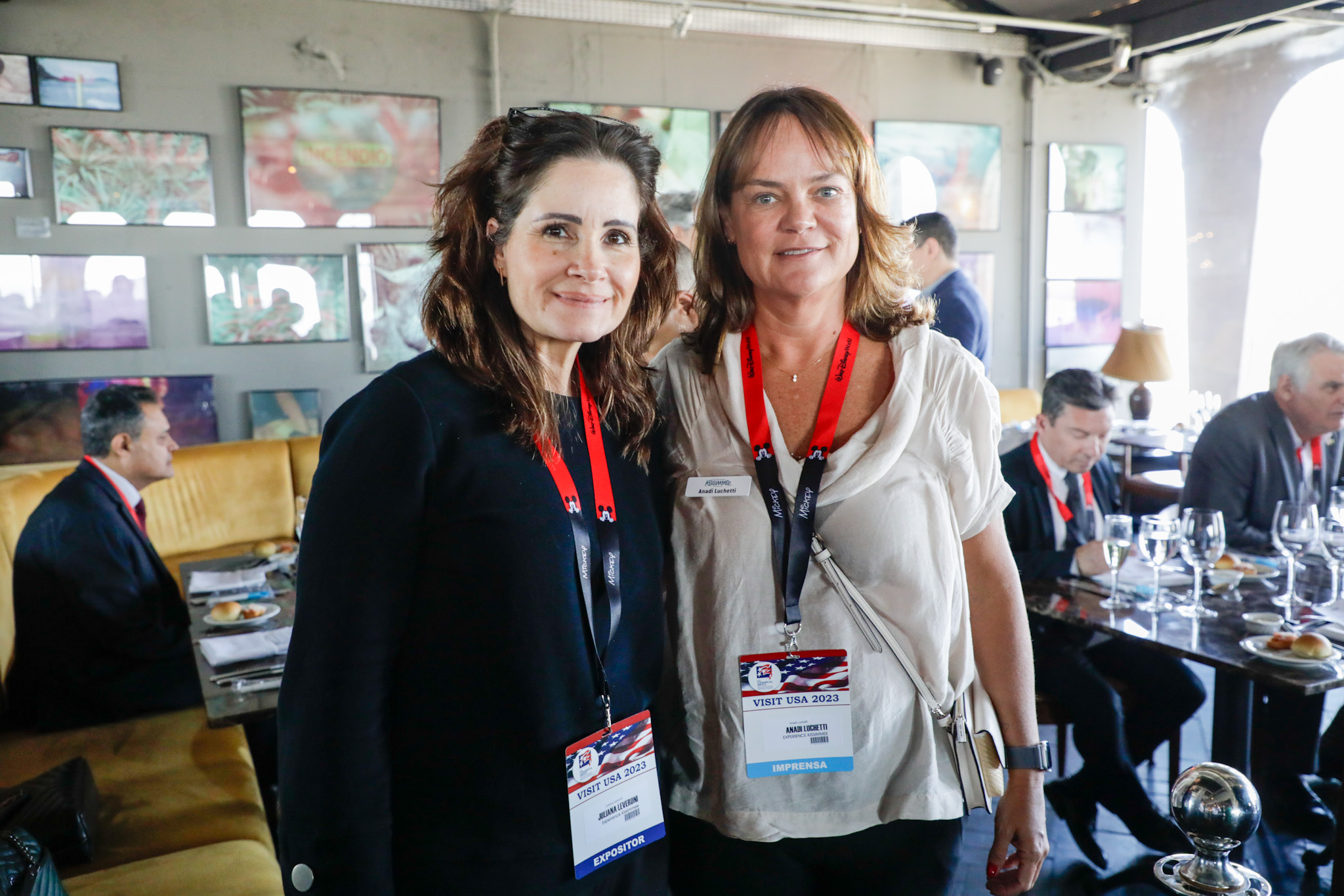 Juliana Leveroni e Anadi Luchetti, do Experience Kissimmee Juliana Leveroni e Anadi Luchetti, do Experience Kissimmee
