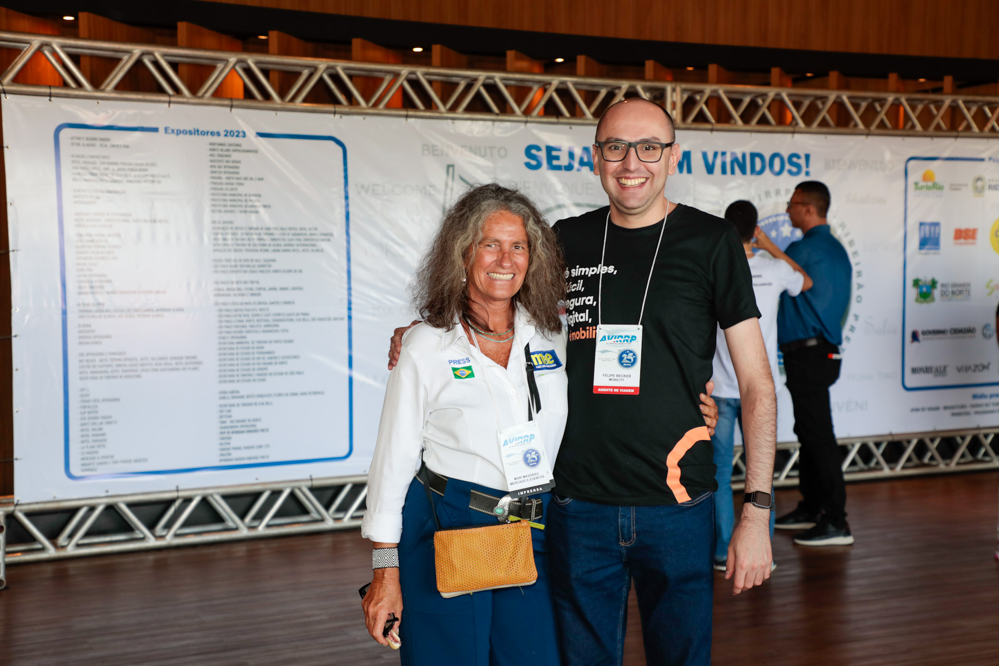 Mari Masgrau, do M&E, e Felipe Becker, da Mobility Mari Masgrau, do M&E, e Felipe Becker, da Mobility