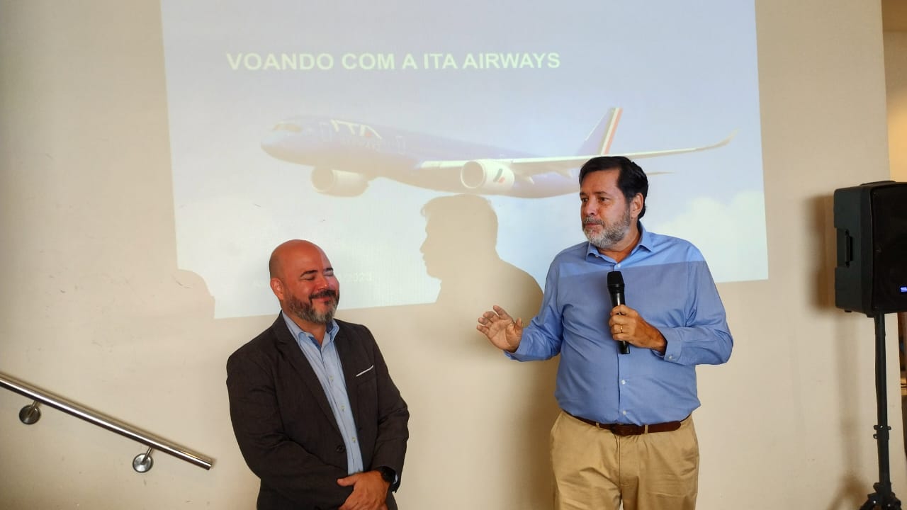 Murilo Cassino, gerente de Vendas ITA, e Sérgio Almeida, presidente TurisRio Murilo Cassino, gerente de Vendas ITA, e Sérgio Almeida, presidente TurisRio