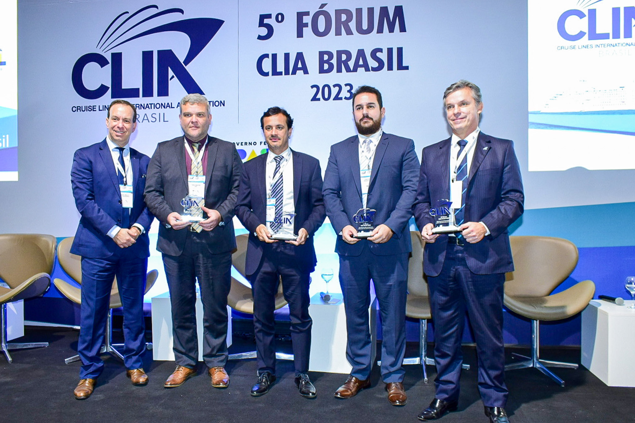 Painelistas do debate “Avanço na regulação que estimulam o crescimento do setor” Painelistas do debate “Avanço na regulação que estimulam o crescimento do setor”