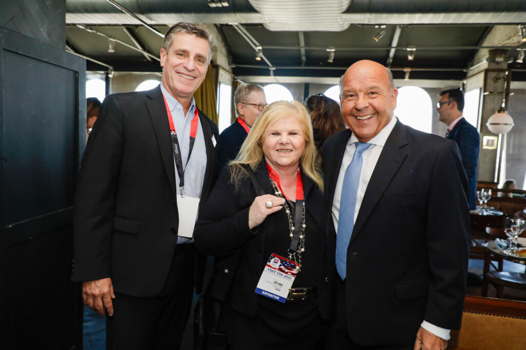 Patrick Yvars, do Visit Orlando, Livia Cohen, da Walt Disney World Swan And Dolphin Resort  e Jose Trinca, da Moov Travels