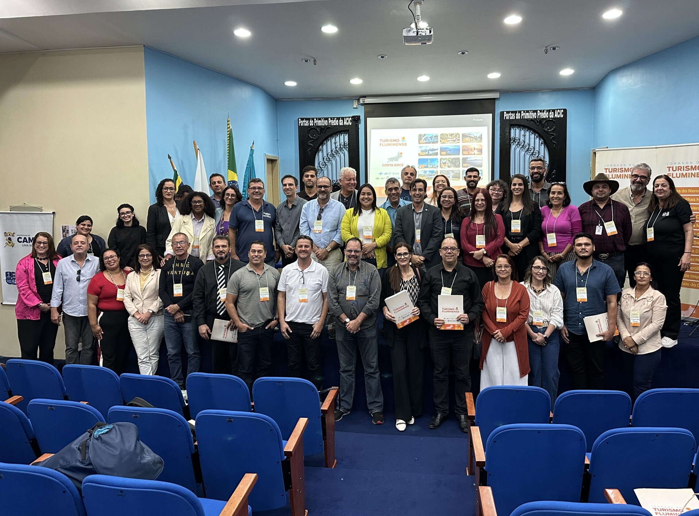 Setur-RJ e TurisRio discutem desenvolvimento da região turística Costa Doce 1 Registro dos participantes da 9a Jornada do Turismo Fluminense edicao Costa Doce credito Ascom Setur RJ scaled e1692628910958 Setur-RJ e TurisRio discutem desenvolvimento da região turística Costa Doce