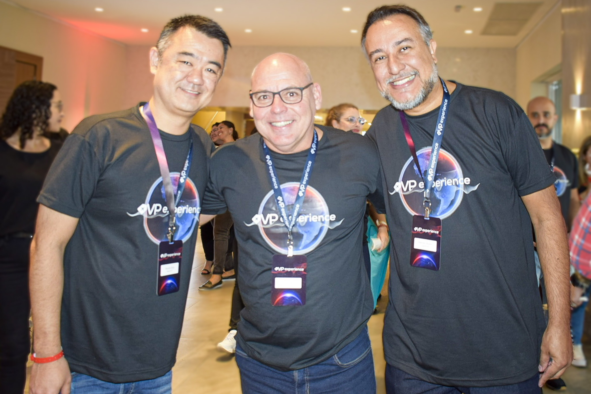 Renato Kido, da ViagensPromo, Guto Jones, de Porto Seguro, e Kleber Moreira, da ViagensPromo Renato Kido, da ViagensPromo, Guto Jones, de Porto Seguro, e Kleber Moreira, da ViagensPromo