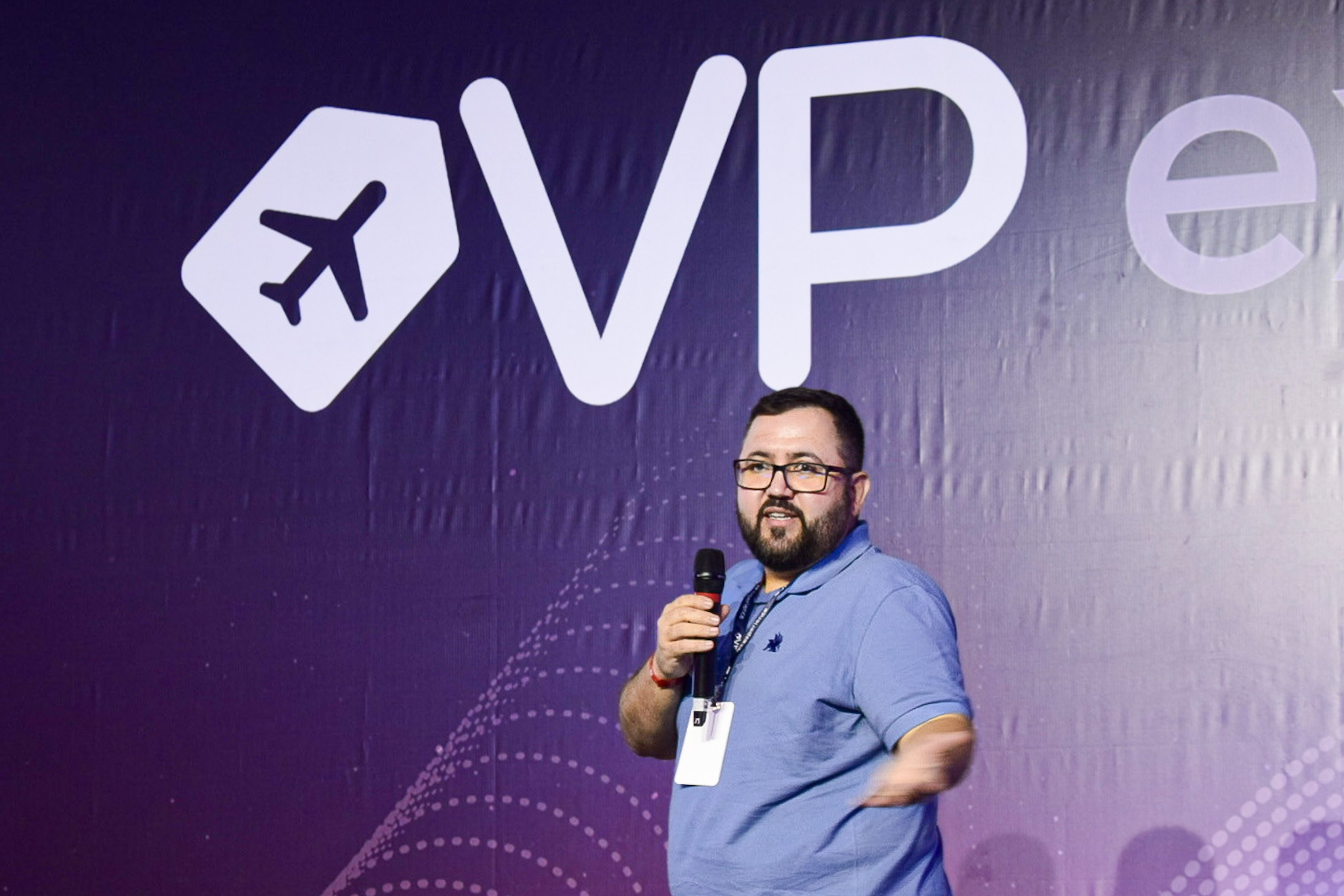 Representante da Sideral Linhas Aéreas, a empresa que freta aeronaves para a VP Representante da Sideral Linhas Aéreas, a empresa que freta aeronaves para a VP