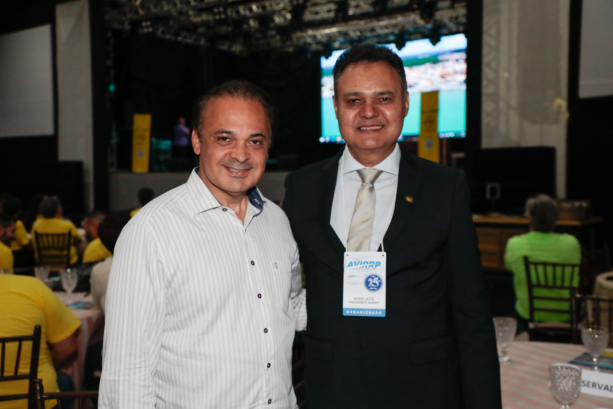 Roberto de Lucena, secretário de turismo do estado de São Paulo, e Assis Leite, presidente da Avirrp Roberto de Lucena, secretário de turismo do estado de São Paulo, e Assis Leite, presidente da Avirrp