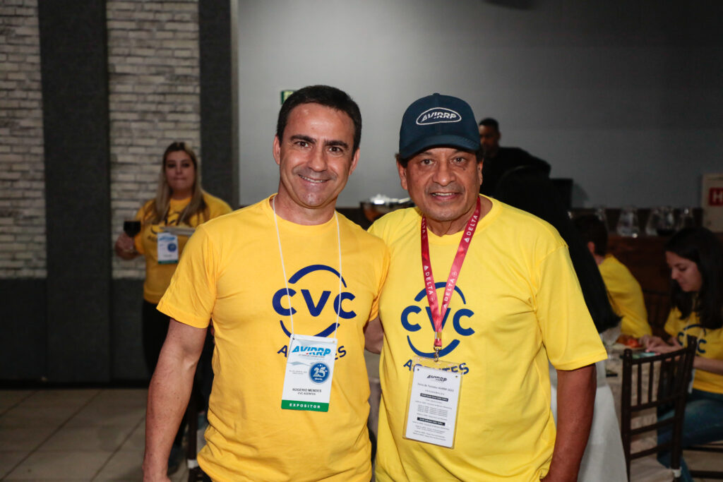 Rogério Mendes, da CVC Corp, e César Aveiro, da Avirrp