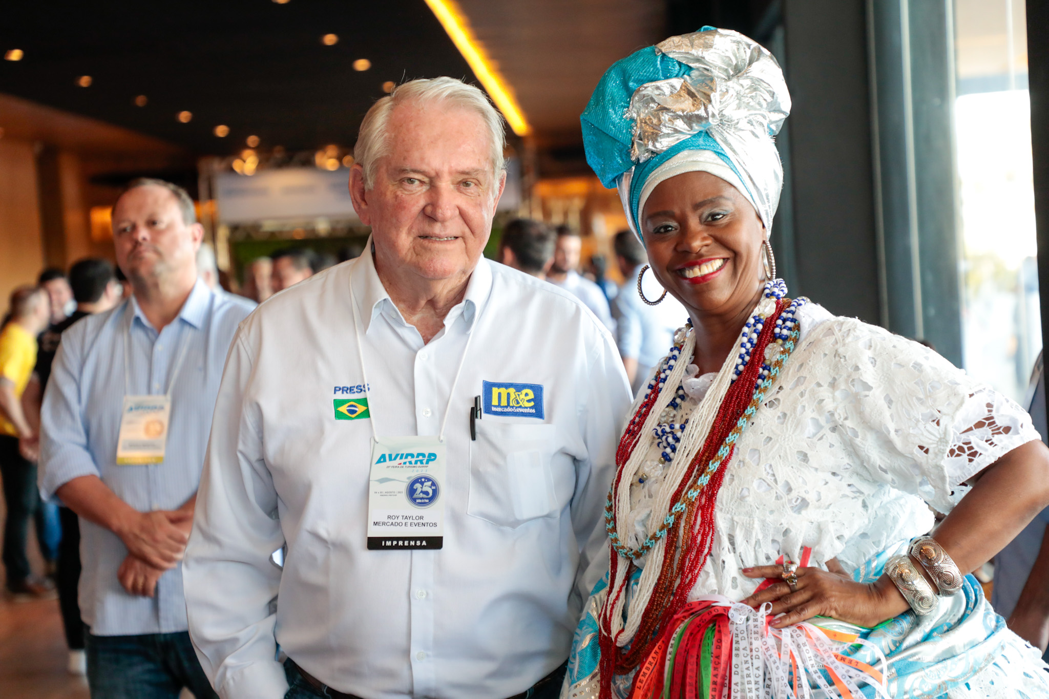 Roy Taylor, do M&E, com Marly Trindade, da Setur-BA Roy Taylor, do M&E, com Marly Trindade, da Setur-BA