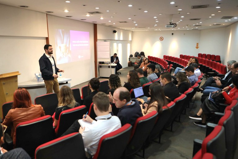 Anac inicia trabalhos com aéreas em busca de regulação por incentivos no setor Anac inicia trabalhos com aéreas em busca de regulação por incentivos no setor