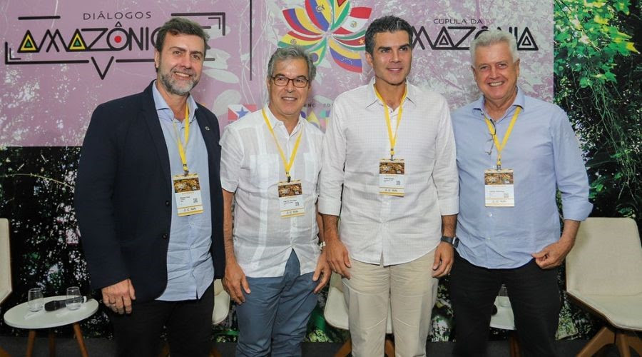 "Floresta em pé gera emprego e renda", diz Freixo em debate sobre sustentabilidade no turismo "Floresta em pé gera emprego e renda", diz Freixo em debate sobre sustentabilidade no turismo